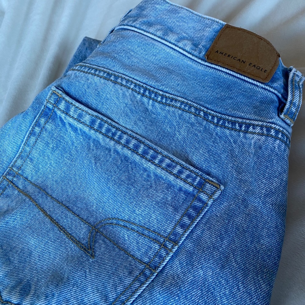American Eagle Mom Jeans